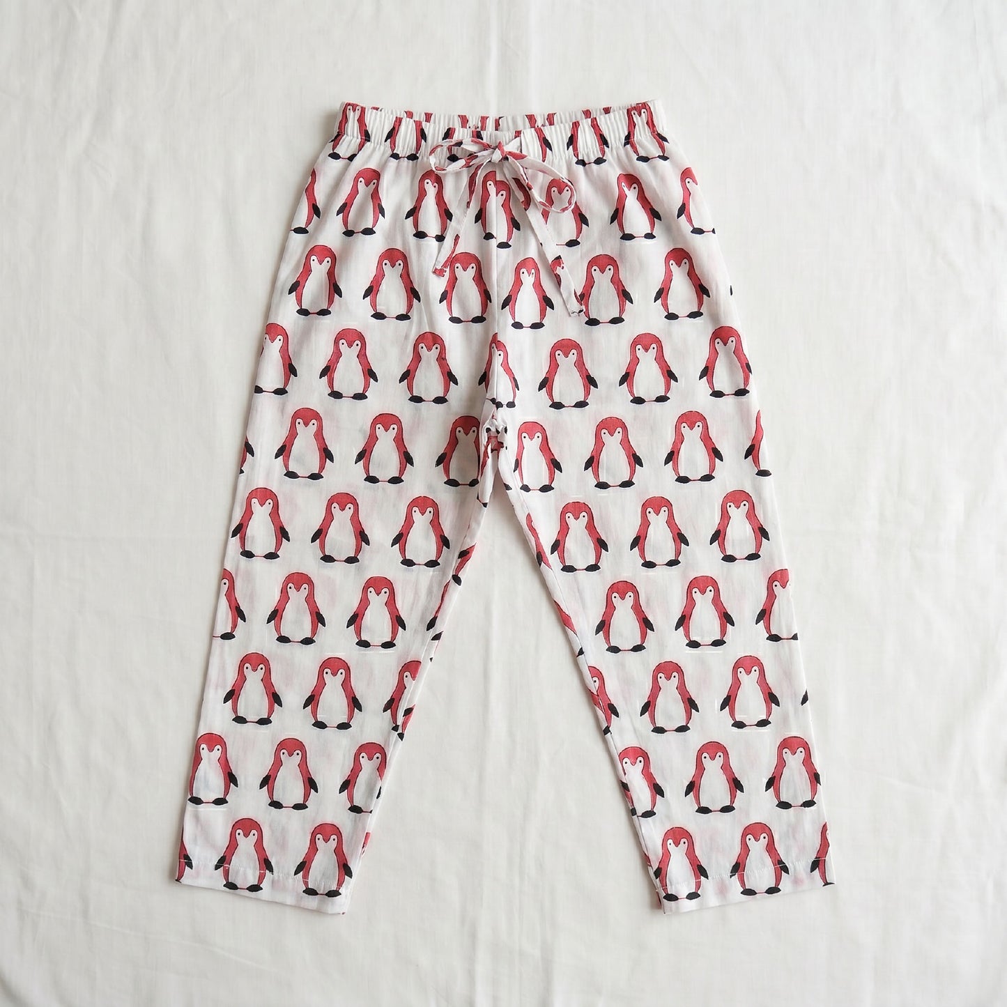Vastra Cambric Cotton Play to Sleep Cord-Set White Penguin